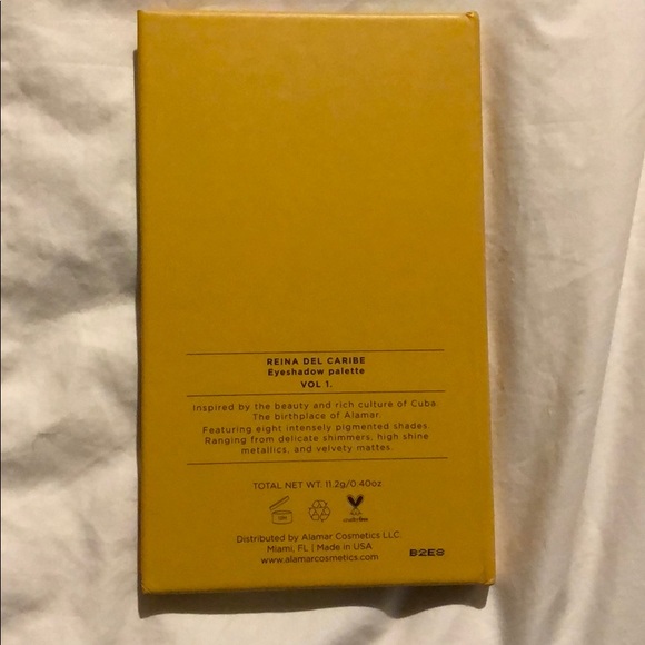Reina Del Caribe eyeshadow palette Volume 1 - Picture 5 of 6